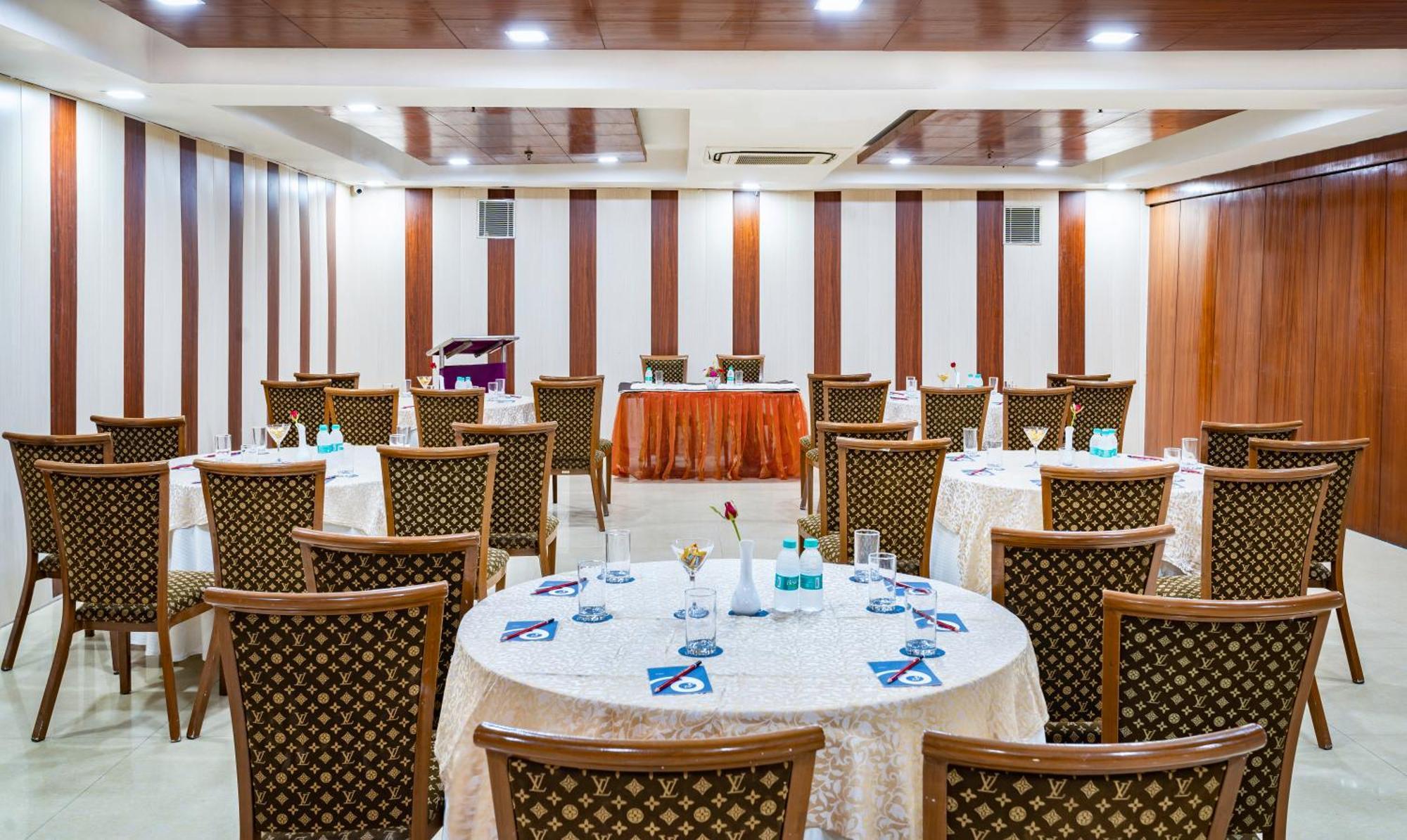 Zip By Spree Hotels Delhi Greater Kailash New Delhi Exterior foto